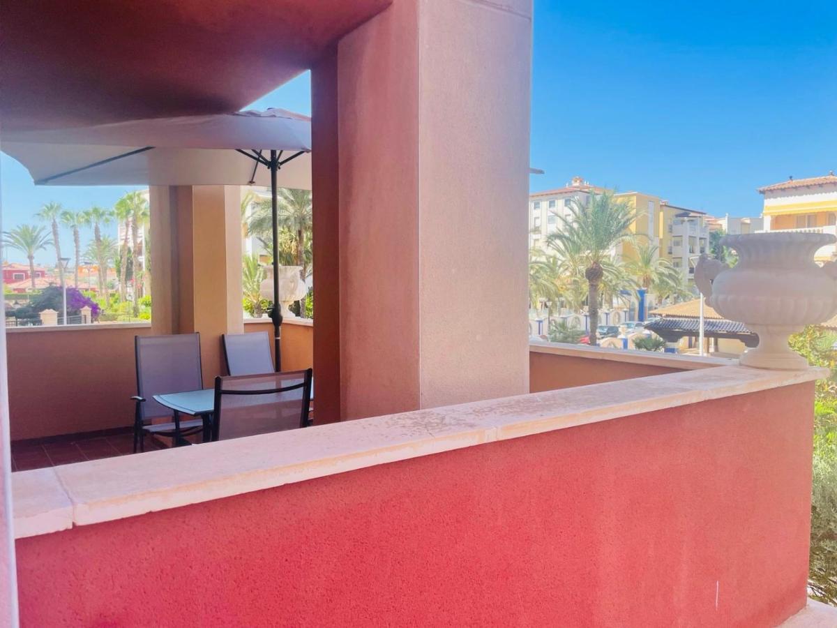 Beach Apartament In Torrevieja Dış mekan fotoğraf